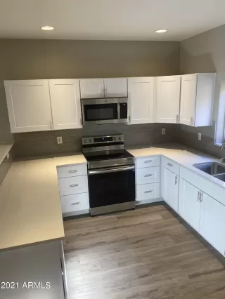 Photo #6: 6328081 Listing 
