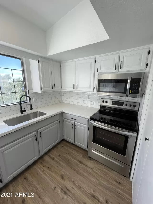 MLS: 6328118 Condo For Sale