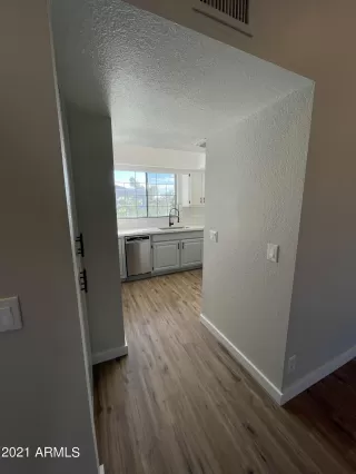 Photo #4: 6328118 Listing