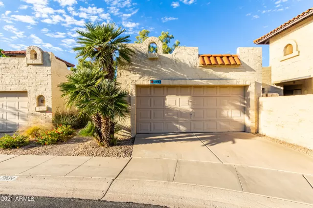 MLS: 6328128 Condo For Sale