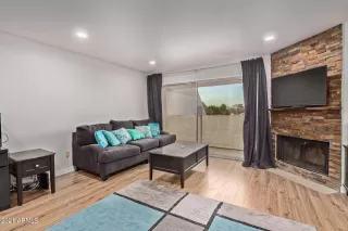 Photo #2: 6328159 Listing