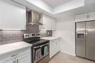 Photo #4: 6328159 Listing