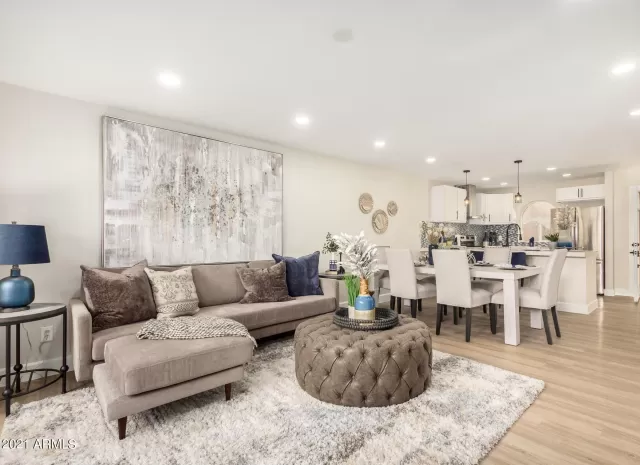 MLS: 6328186 Condo For Sale