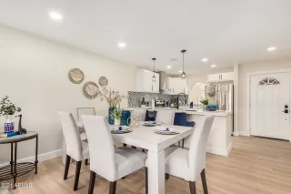 Photo #3: 6328186 Listing 