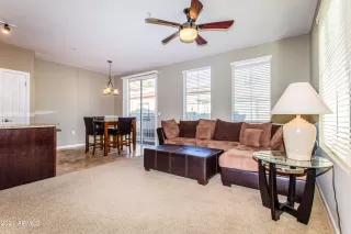 Photo #5: 6328192 Listing