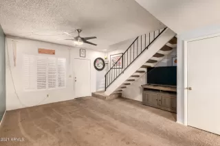 Photo #3: 6328360 Listing