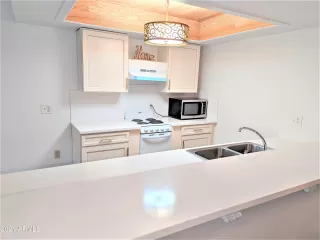 Photo #2: 6328534 Listing