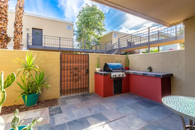 MLS: 6328563 Condo For Sale