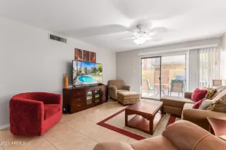 Photo #4: 6328563 Listing