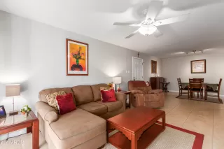 Photo #6: 6328563 Listing