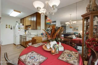 Photo #5: 6328569 Listing