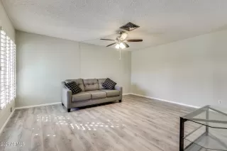 Photo #5: 6328837 Listing 