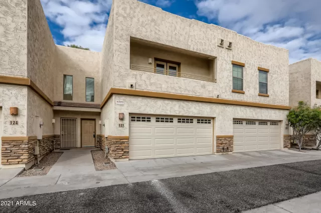 MLS: 6329110 Condo For Sale