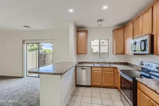 Photo #5: 6329110 Listing 