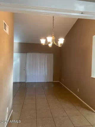 Photo #6: 6329197 Listing 