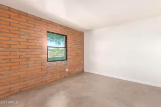 Photo #2: 6329318 Listing 