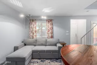 Photo #5: 6329405 Listing