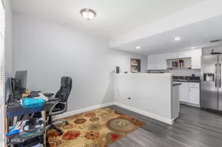 Photo #6: 6329405 Listing