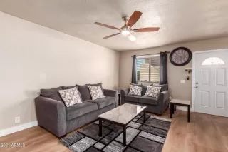 Photo #3: 6329538 Listing