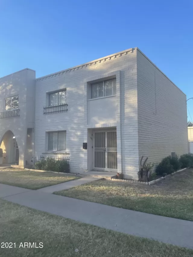 MLS: 6329605 Condo For Sale