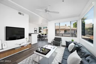 Photo #2: 6329699 Listing