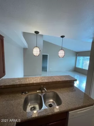 Photo #2: 6329731 Listing 