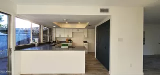 Photo #6: 6330024 Listing 