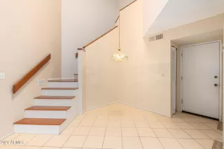 Photo #5: 6330121 Listing