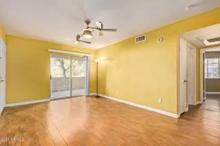 Photo #3: 6330137 Listing 