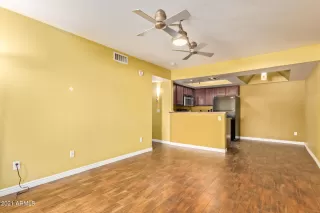 Photo #4: 6330137 Listing 