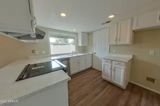 Photo #6: 6330177 Listing