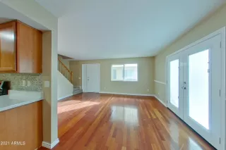 Photo #6: 6330255 Listing