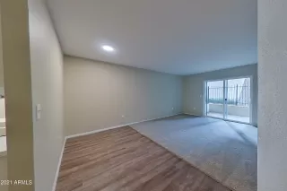 Photo #4: 6330280 Listing