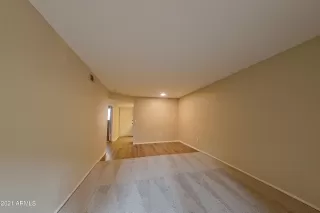 Photo #6: 6330280 Listing