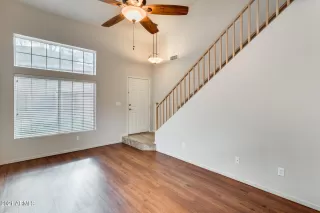 Photo #6: 6330282 Listing