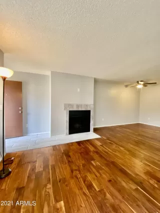 Photo #5: 6330435 Listing 