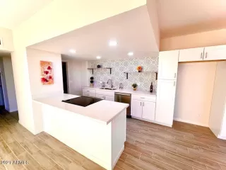 Photo #1: 6330473 Listing