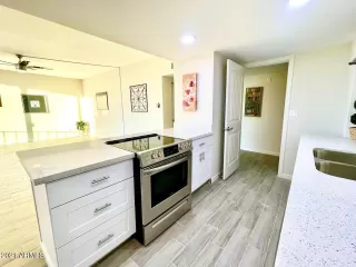 Photo #2: 6330473 Listing