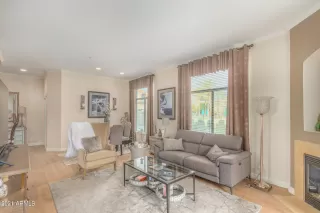 Photo #2: 6330529 Listing 