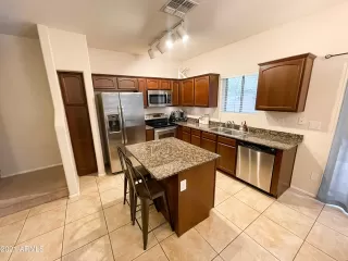 Photo #4: 6330595 Listing