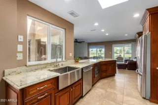 Photo #2: 6330644 Listing