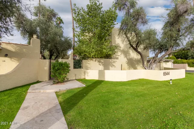 MLS: 6330653 Condo For Sale