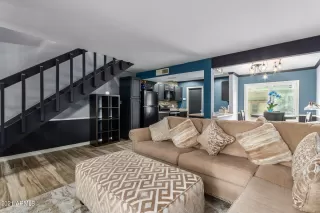 Photo #6: 6330653 Listing 