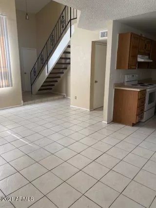 Photo #5: 6330667 Listing