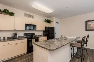 Photo #3: 6330841 Listing