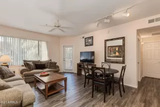 Photo #6: 6330841 Listing
