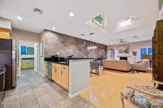 Photo #3: 6330998 Listing 