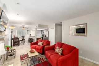 Photo #3: 6331029 Listing