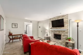 Photo #5: 6331029 Listing