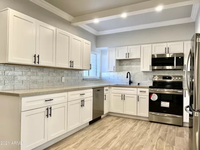 MLS: 6331089 Condo For Sale